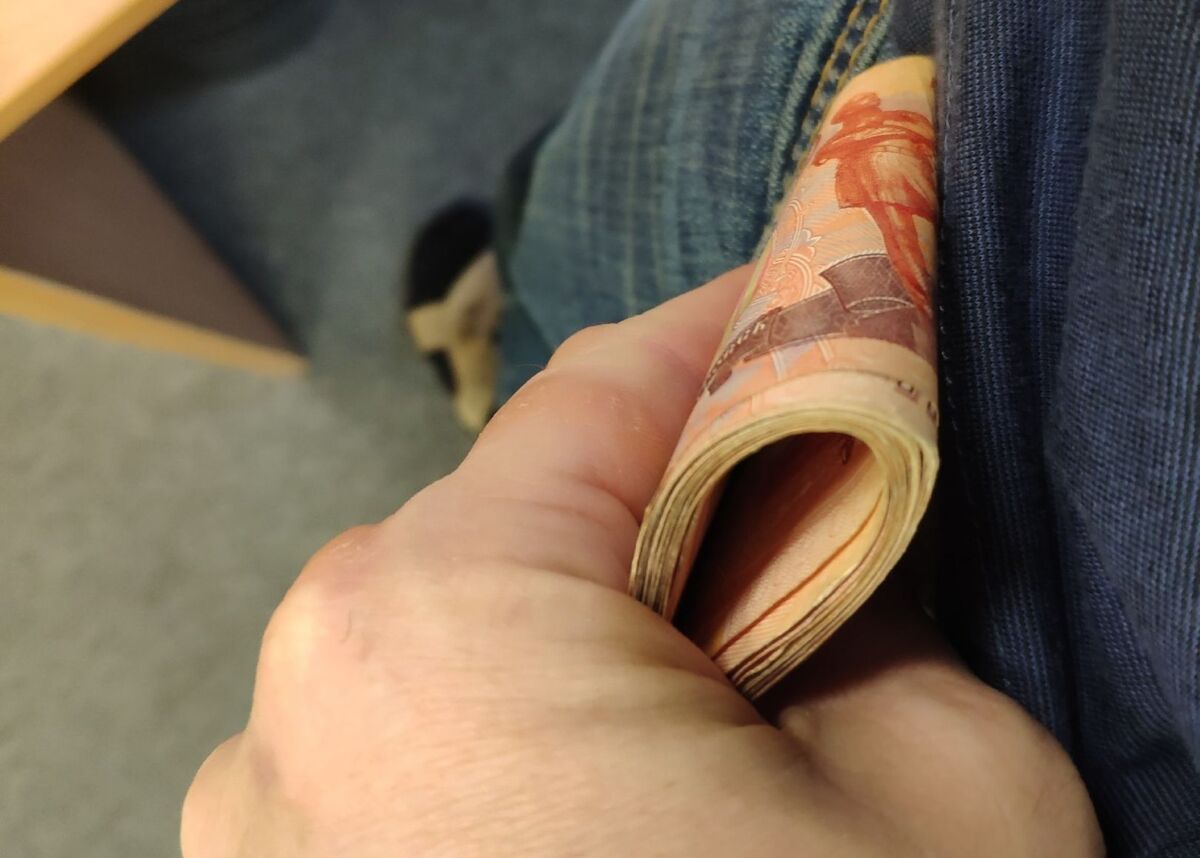 Россиянам рассказали, почему нельзя возвращать случайные платежи от незнакомцев