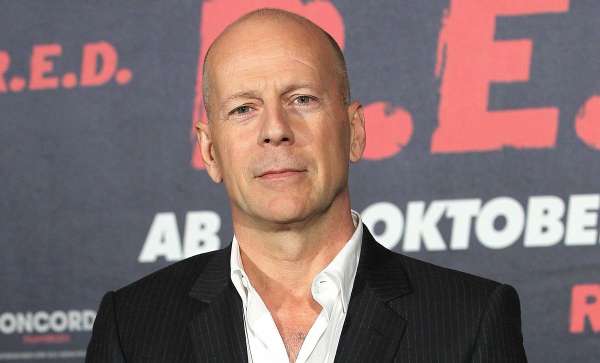 У Брюса Уиллиса диагностировали лобно-височную деменцию