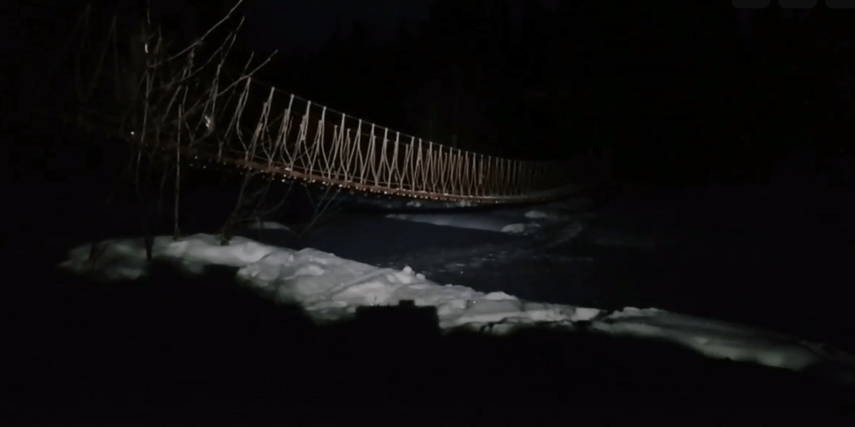 Поцелуев мост на Фонтанах прошел испытания детьми и велосипедистами