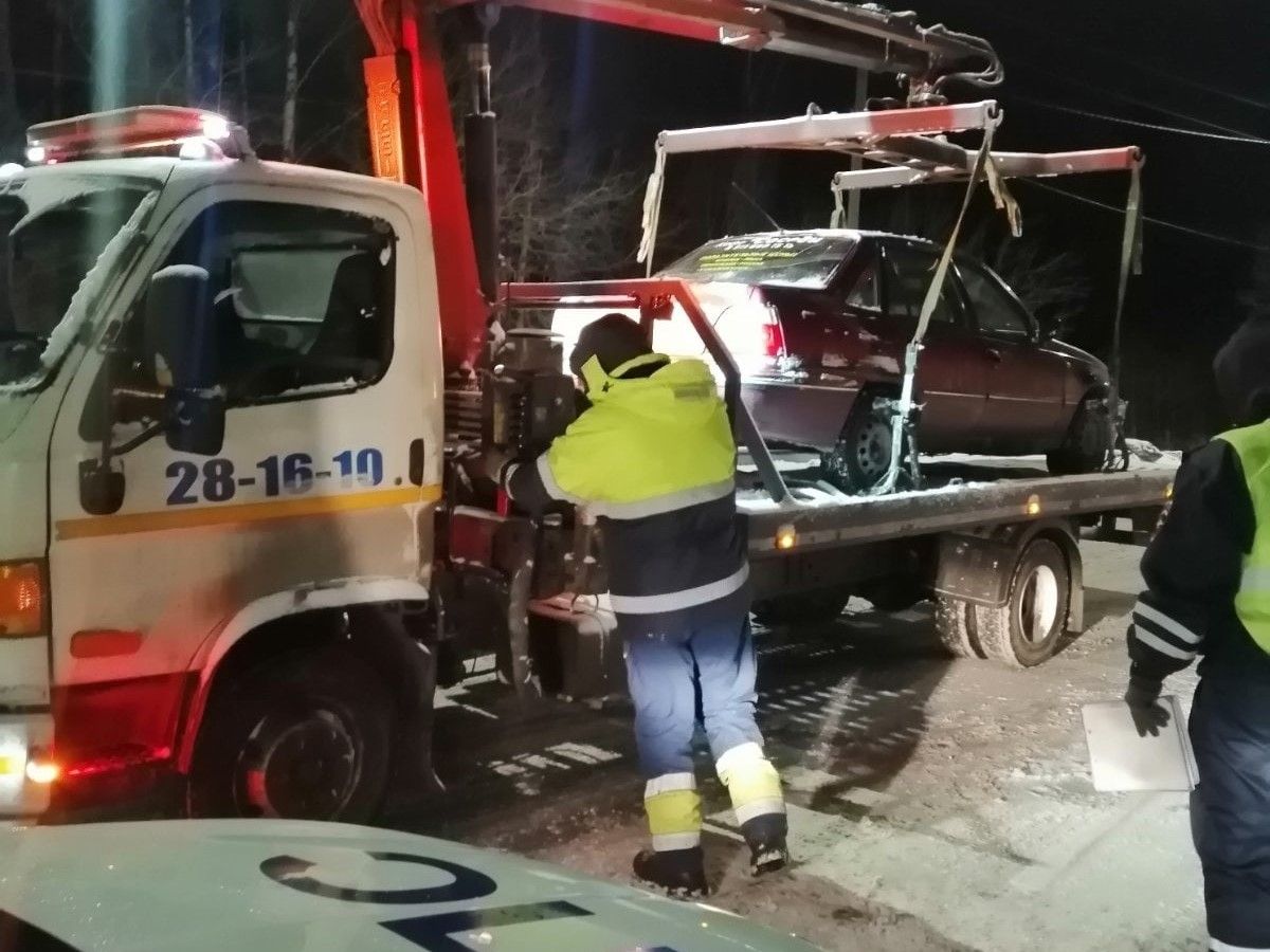 Десять водителей в Петрозаводске стали пешеходами