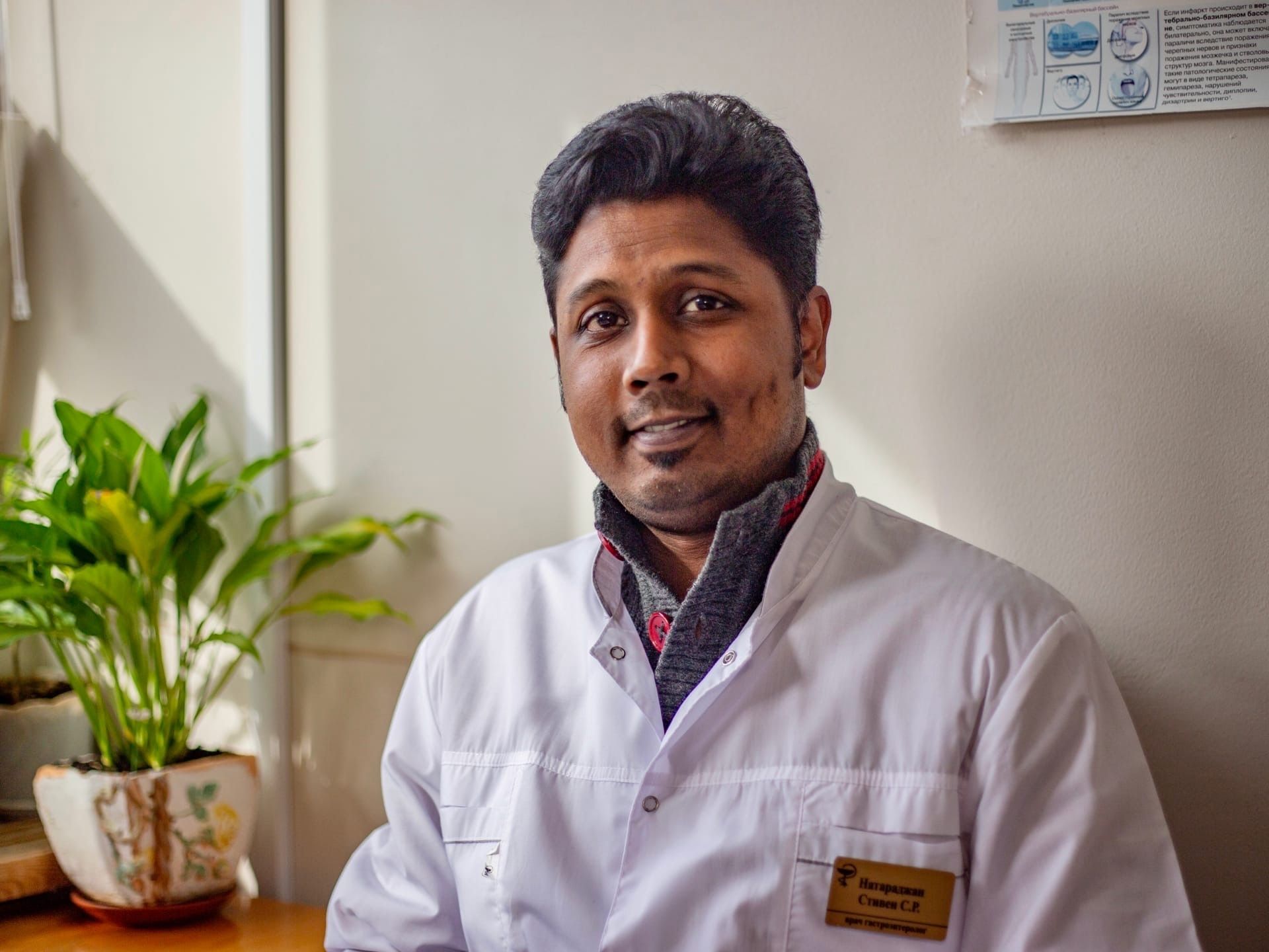 В Костомукшу приехал работать врач из Индии