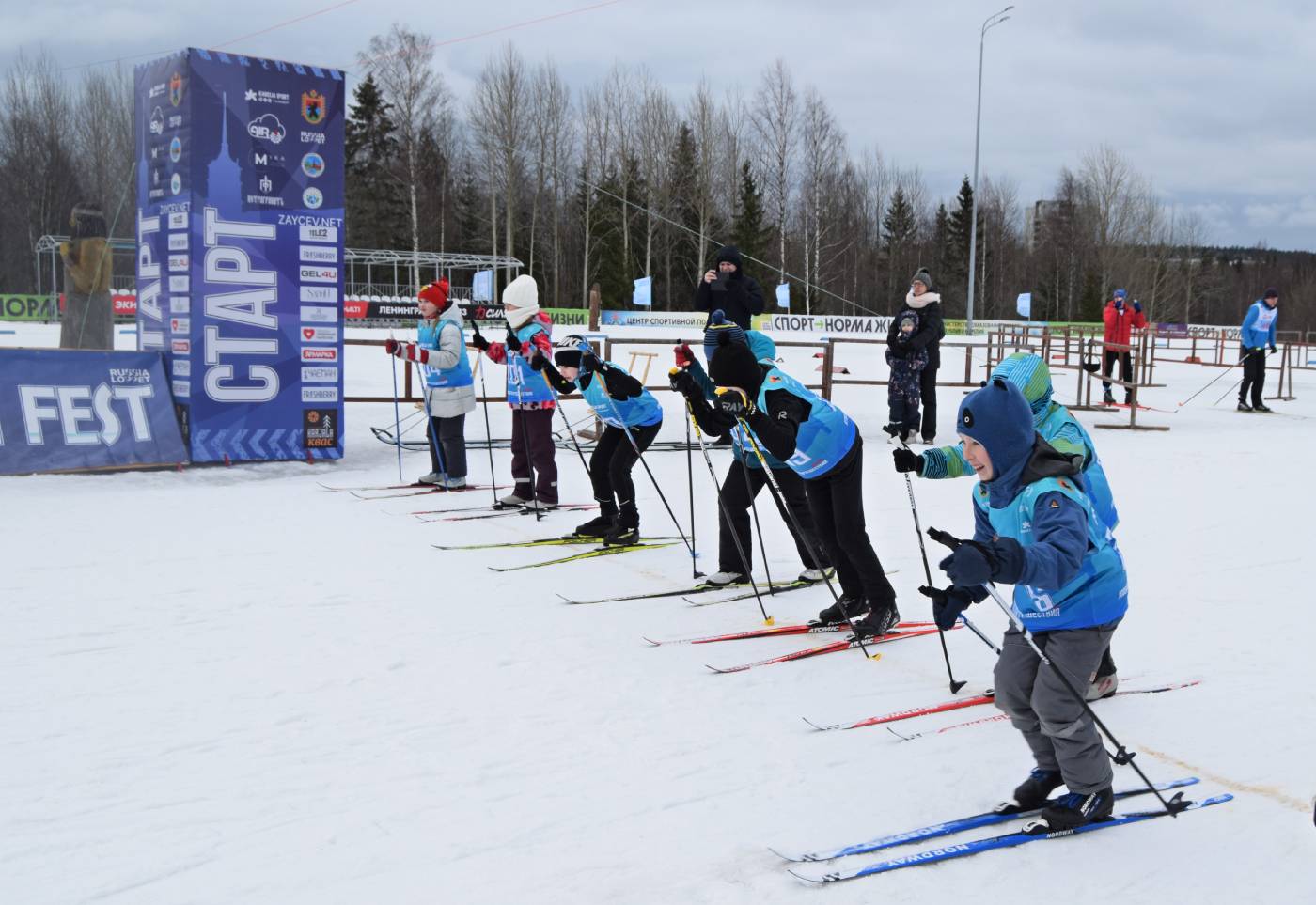 Минпросвещения России установило даты новогодних каникул у школьников