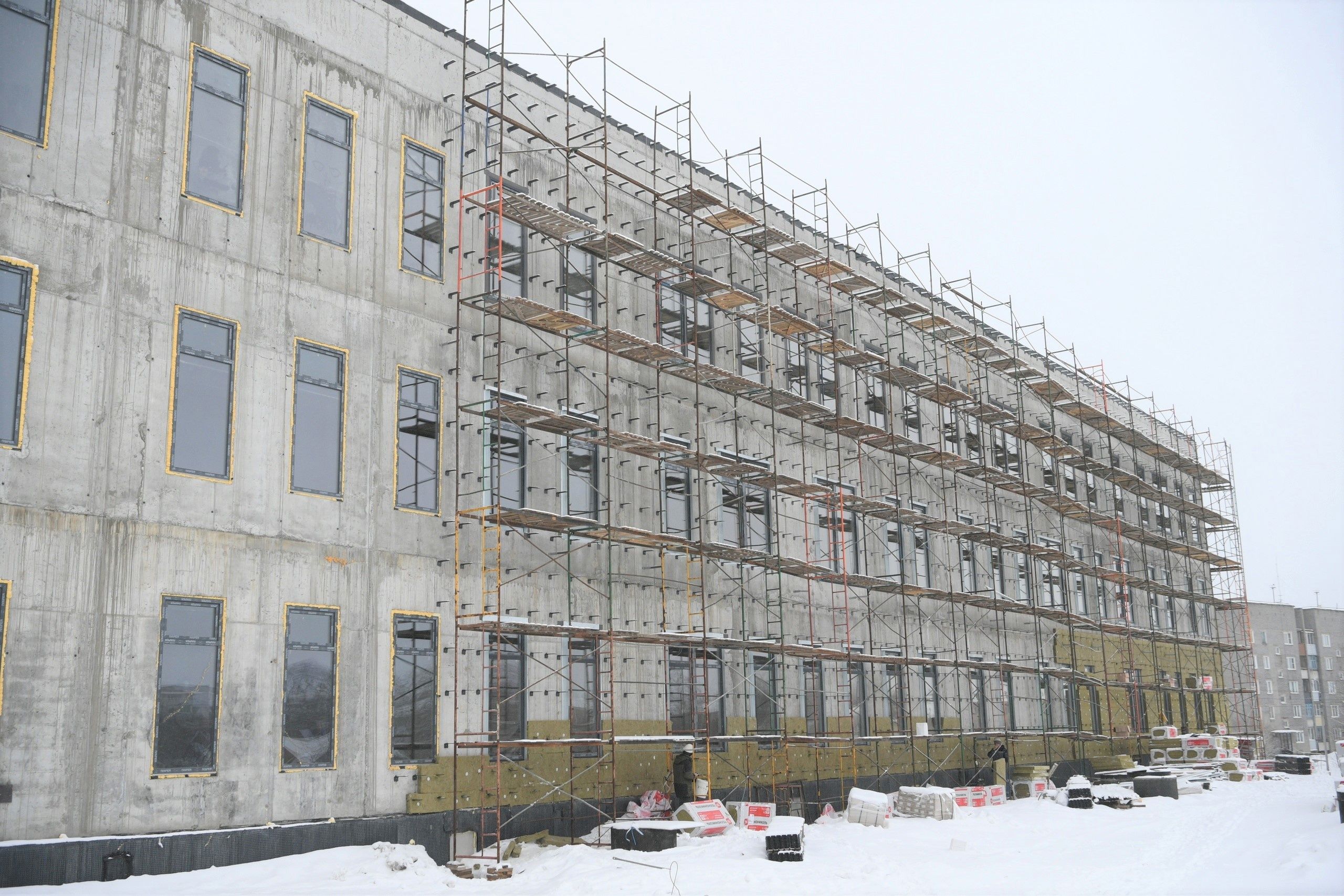 В правительстве рассказали, когда достроят школу в Кеми