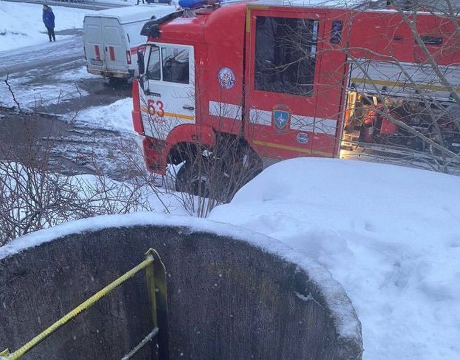 В Ленобласти двое детей упали в колодец, один из них погиб