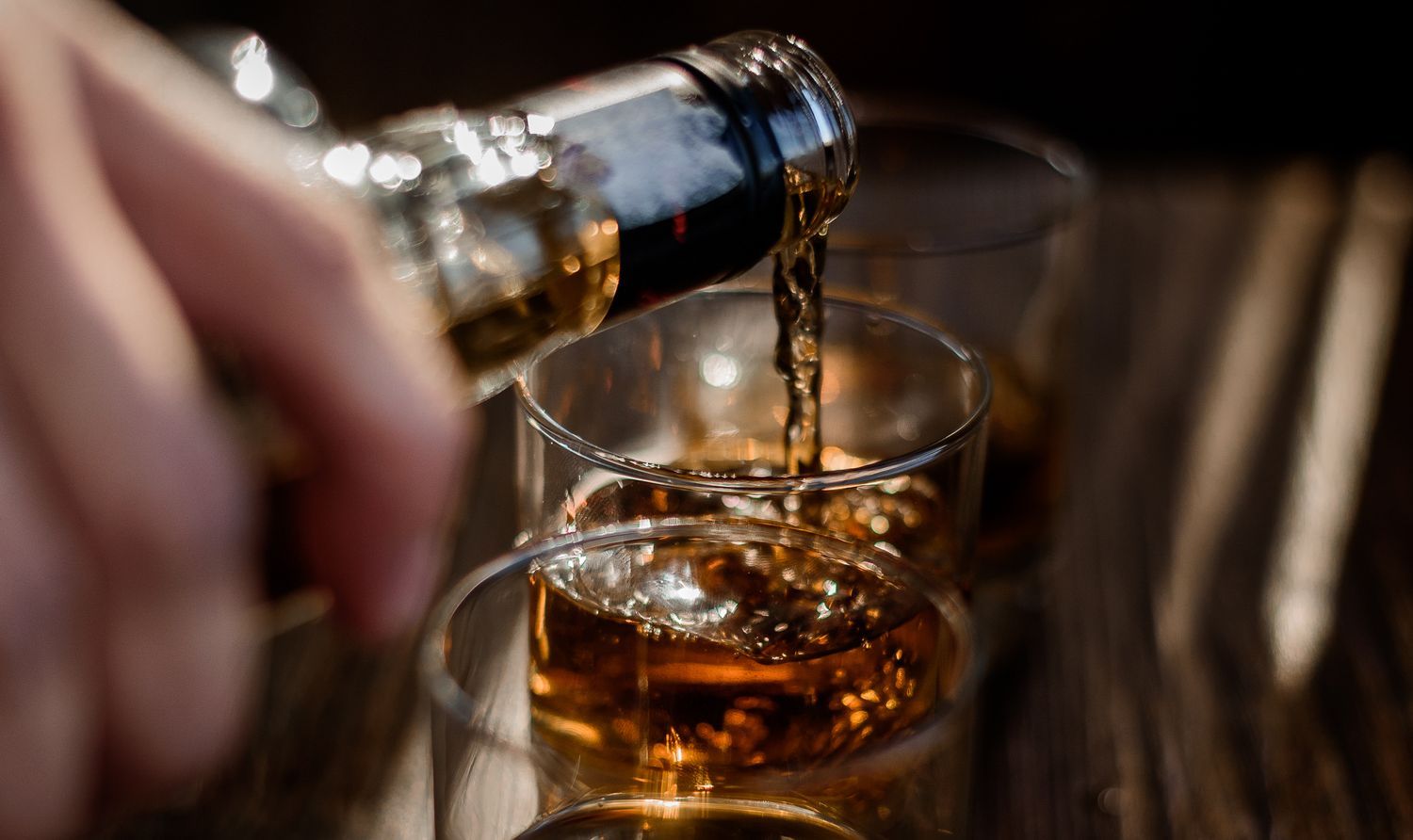 «По пьянке порезала вены, а на утро испугалась». Как алкоголь чуть не убил жительницу Прионежья