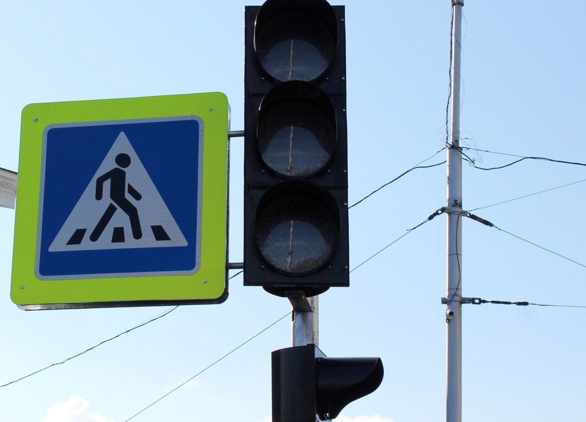 Изменится режим работы светофора на пересечении улиц Шотмана и Мелентьевой