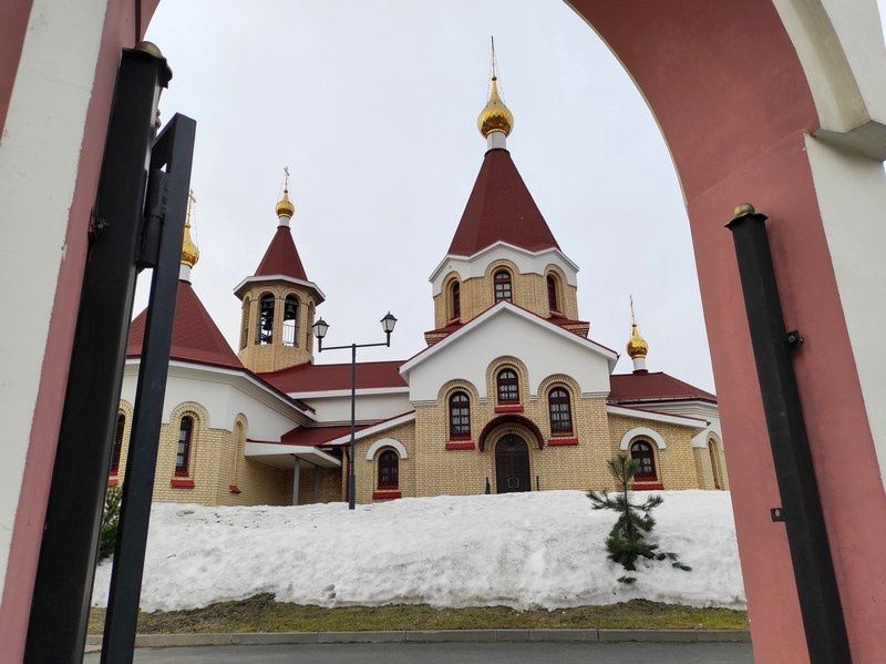 В Госдуме предложили сделать понедельник после Пасхи выходным днем