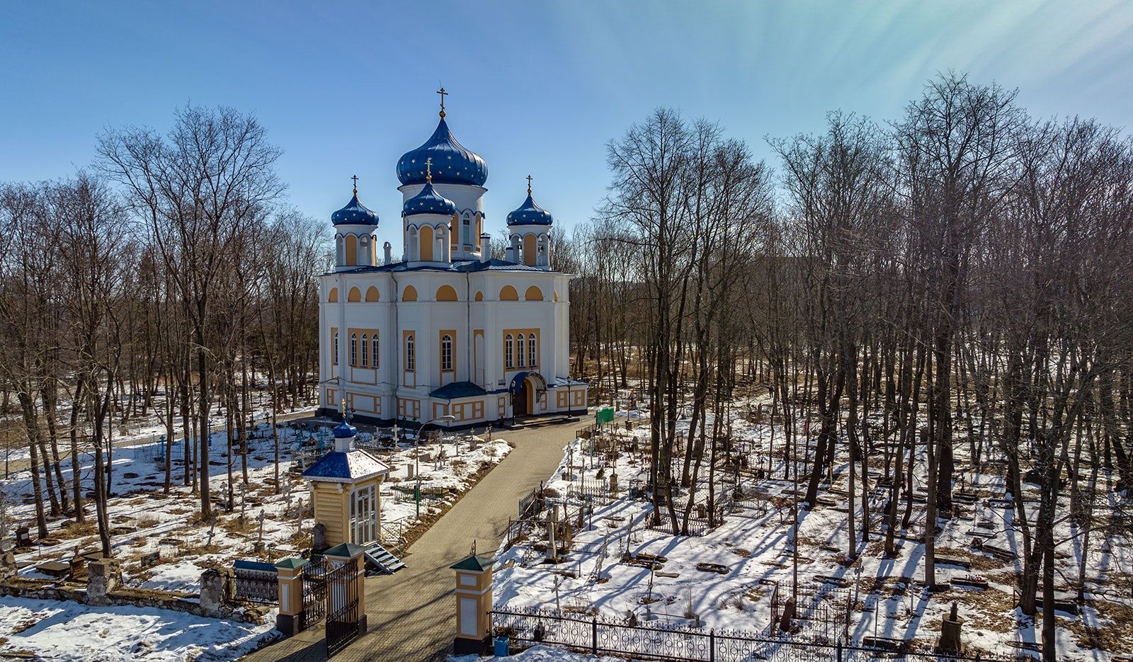 Фотограф Илья Тимин снял петрозаводские храмы на Благовещенье с высоты птичьего полета Фотограф Илья Тимин снял петрозаводские храмы на Благовещенье с высоты птичьего полета