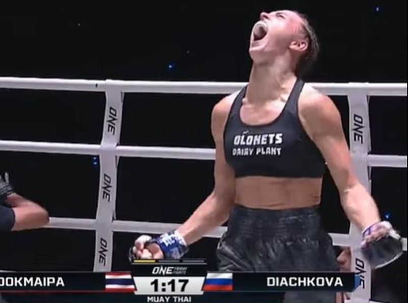 Петрозаводчанка Наталья Дьячкова нокаутировала тайскую чемпионку в первом раунде на престижном турнире ММА