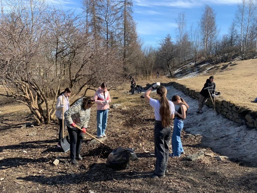 Серия субботников началась в Петрозаводске