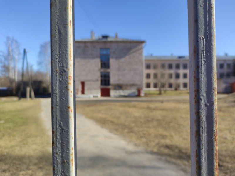 Более 15 учреждений Петрозаводска получили сообщения о минировании