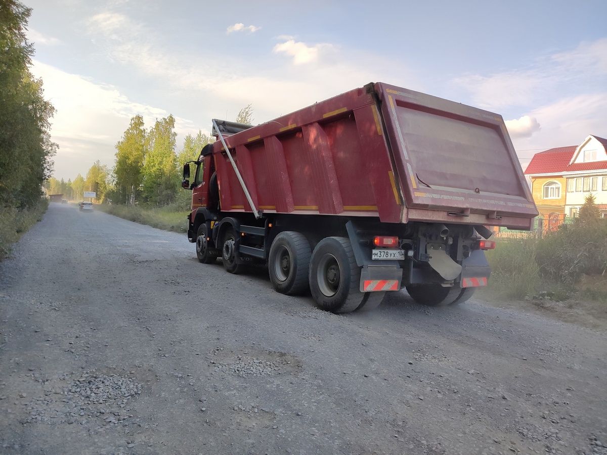 Жители Университетского городка в Петрозаводске вновь выступили против движения большегрузов к строящимся кварталам