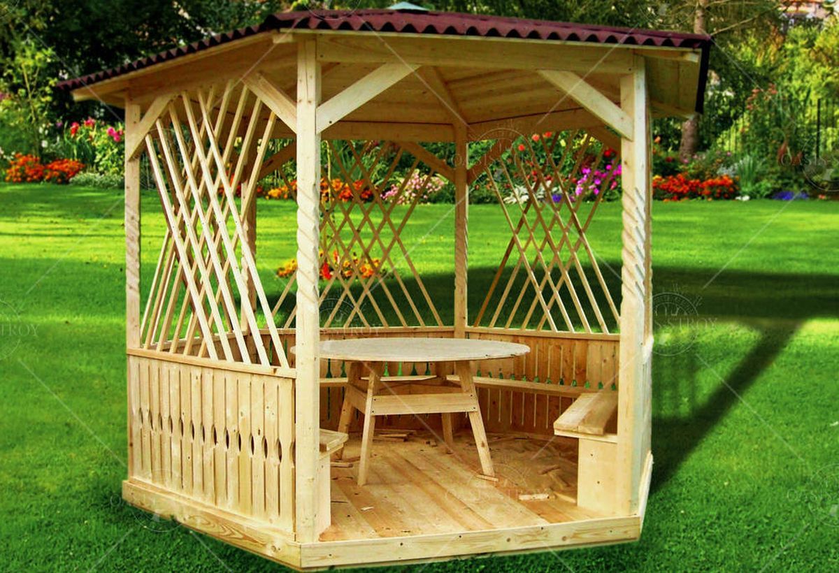 Петрозаводчанин брал деньги за строительство беседок и исчезал