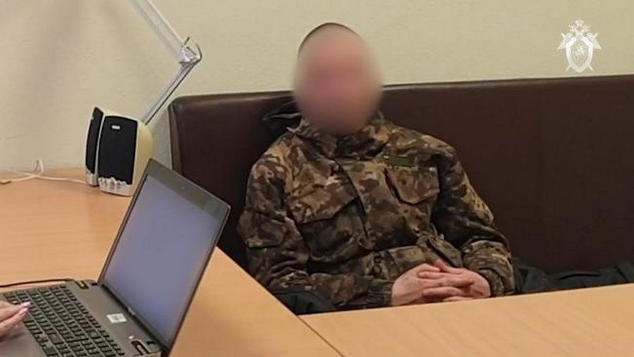 В Лахденпохье молодой человек угрожал полицейским ножом