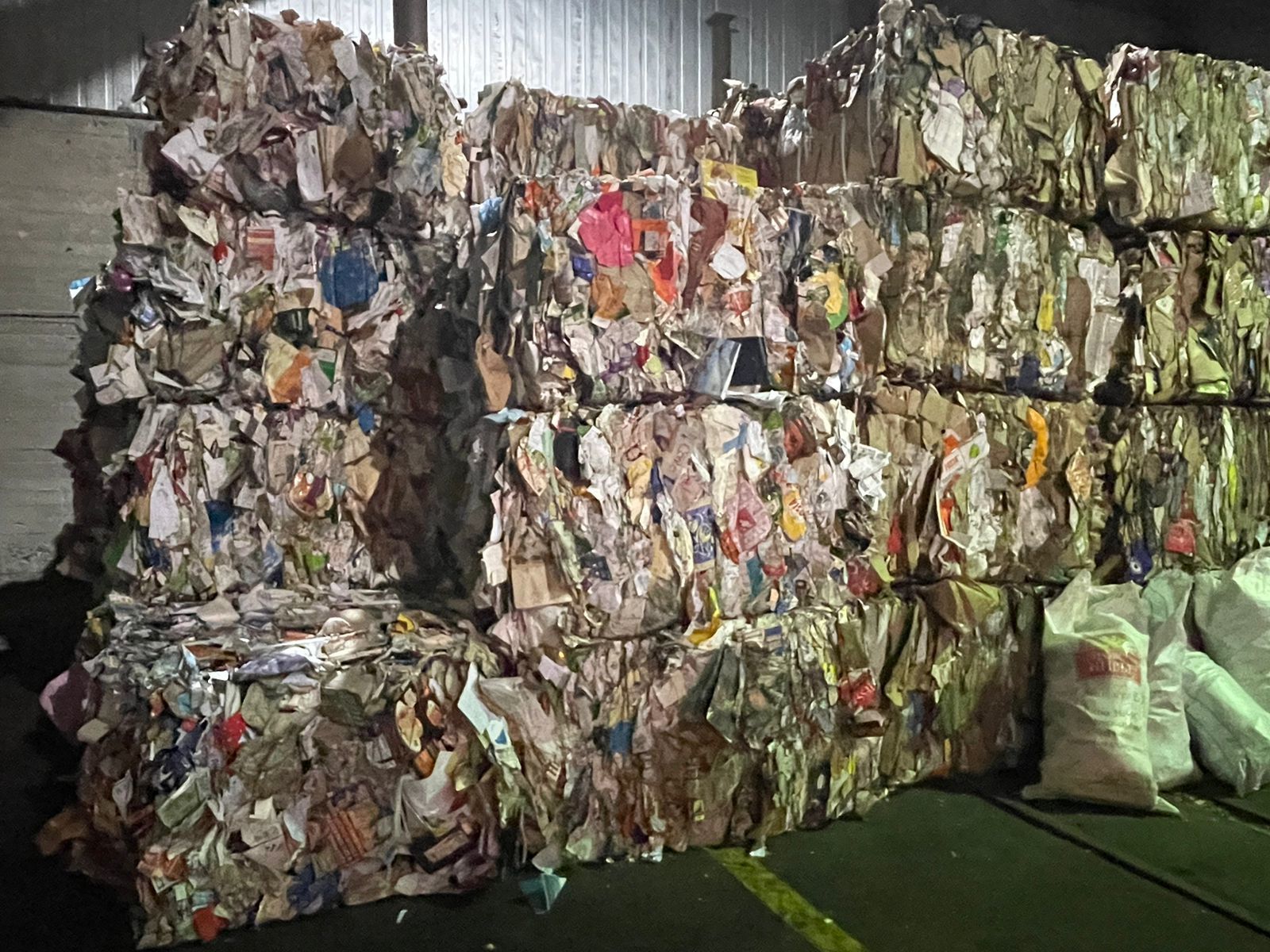 Около 20 тонн картона сдали жители Петрозаводска в желтые контейнеры