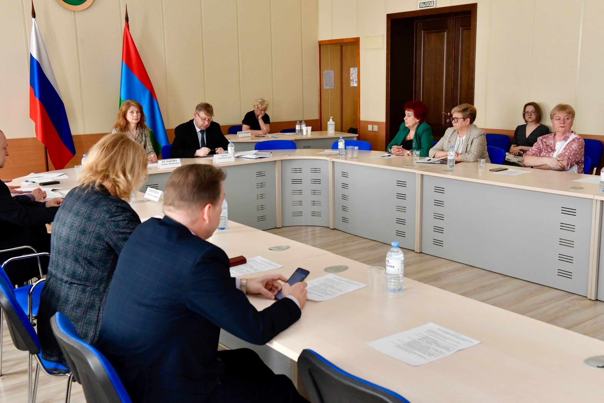 65% жителей Карелии считают, что уровень коррупции в республике уменьшился