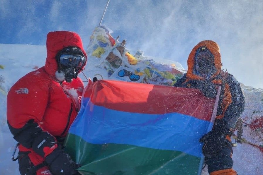 Житель Петрозаводска покорил Эверест