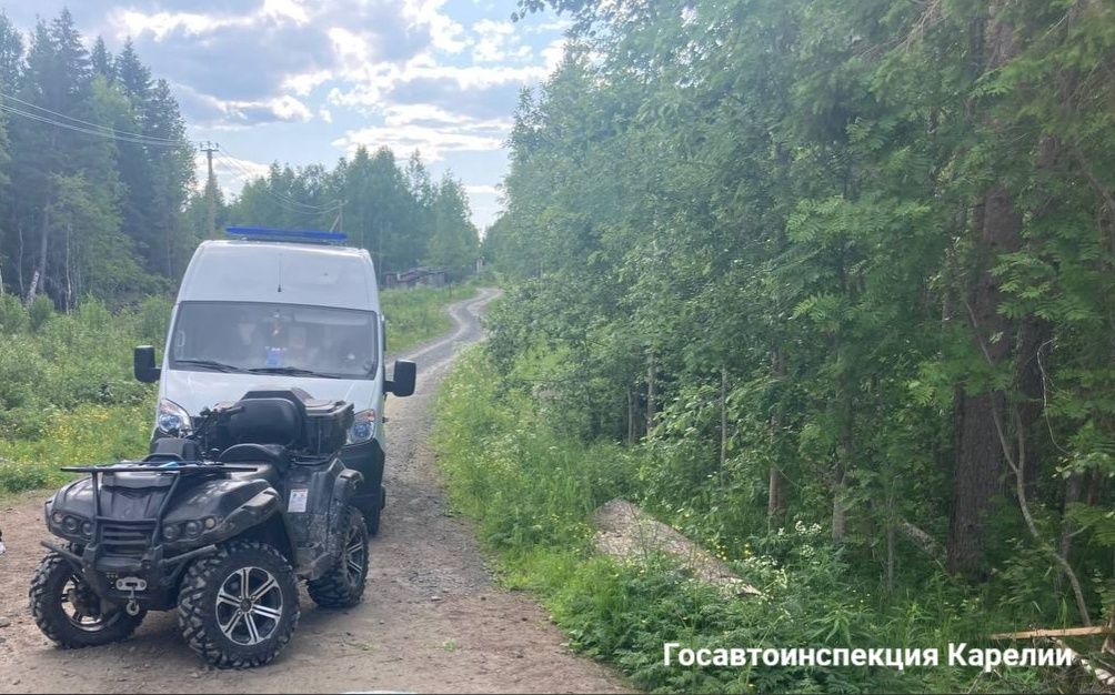 Водитель квадроцикла на севере Карелии сбил насмерть девушку