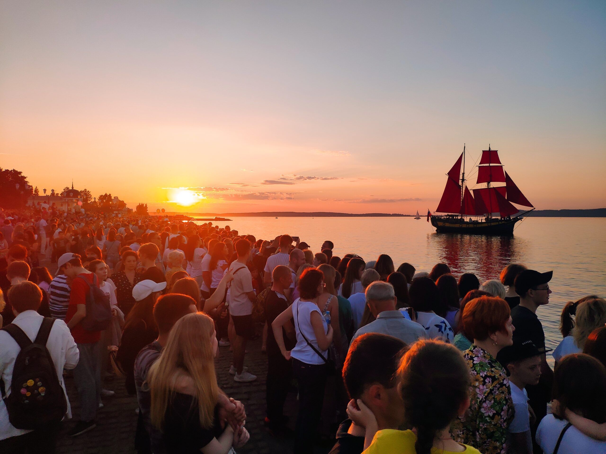 С группой «Кар-Мэн», без фейерверка и с металлоискателями. Каким будет День города в Петрозаводске