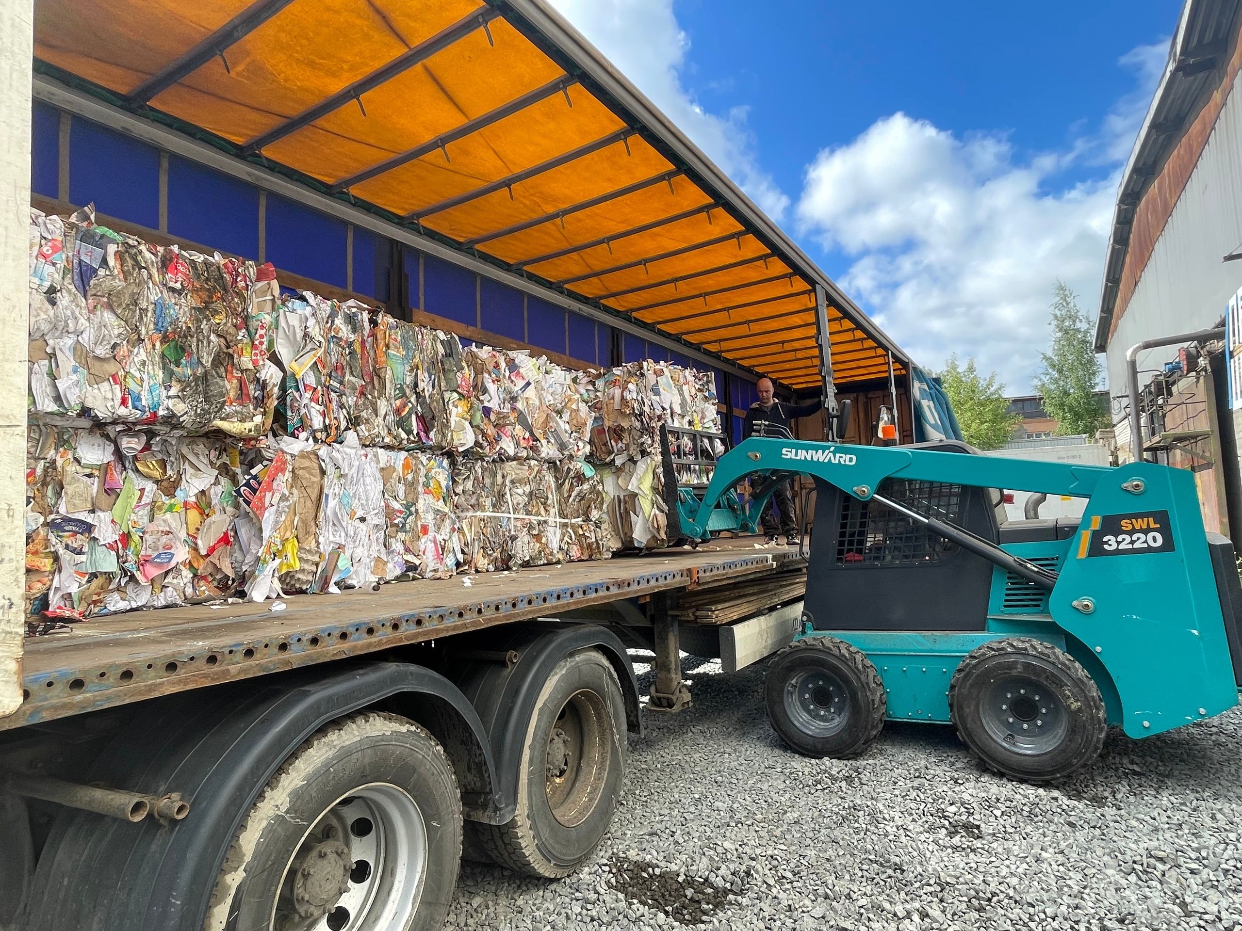 20 тонн макулатуры, собранной петрозаводчанами, отправят на переработку