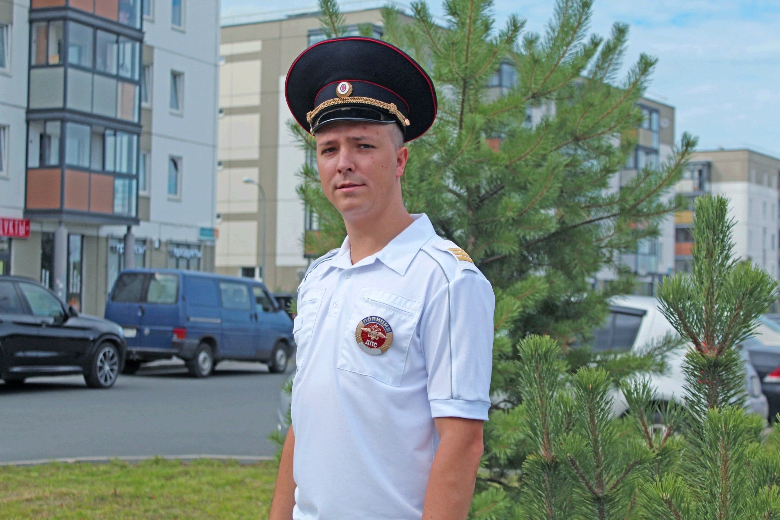 Госавтоинспекция Петрозаводска приглашает мужчин на работу инспекторами ДПС