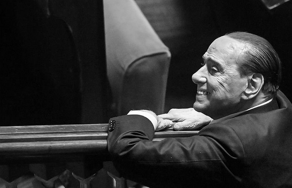 Ушел из жизни бывший премьер Италии Сильвио Берлускони