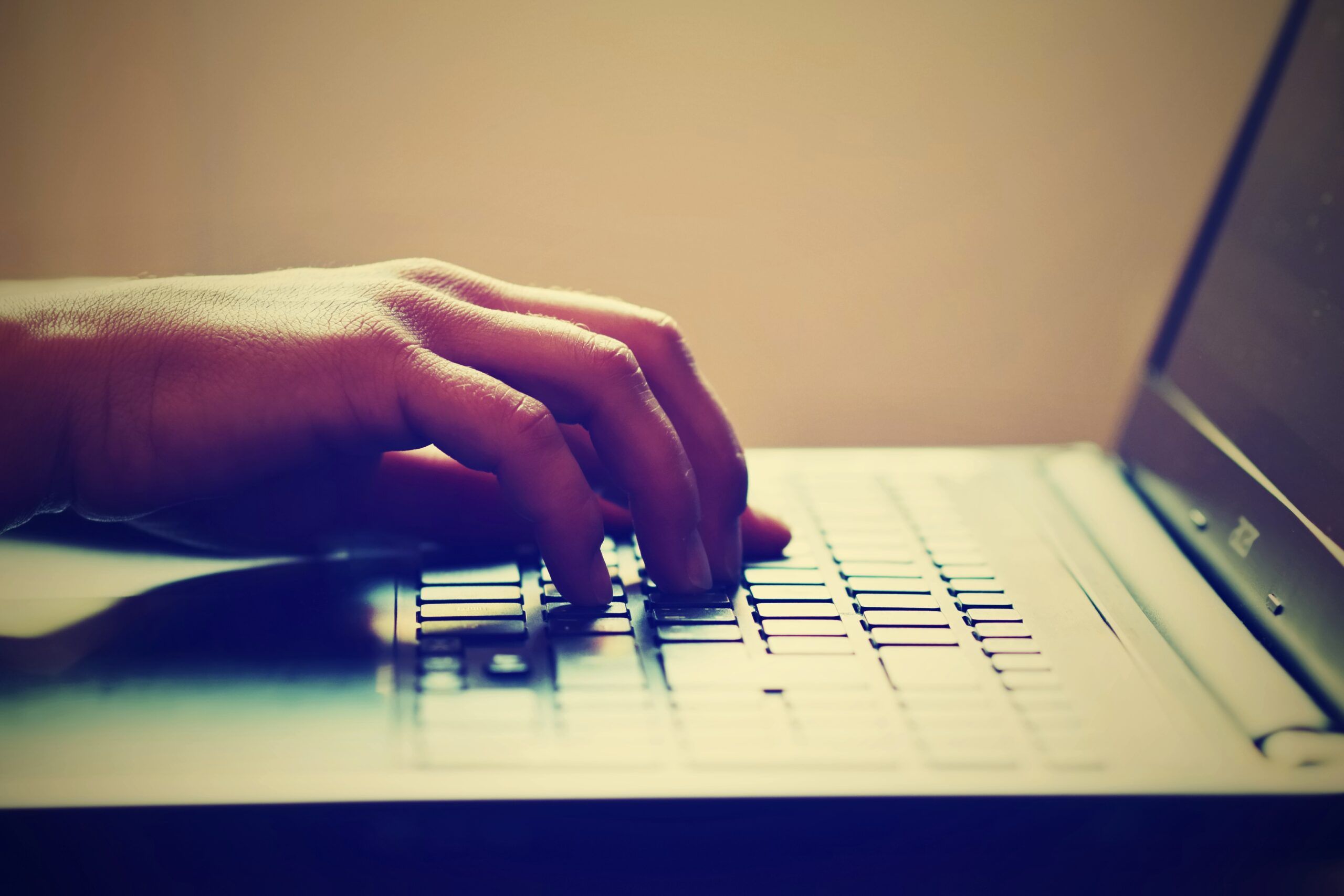 «Более 3 млн пользователей» Gloria Jeans подтвердила утечку данных со своего сайта