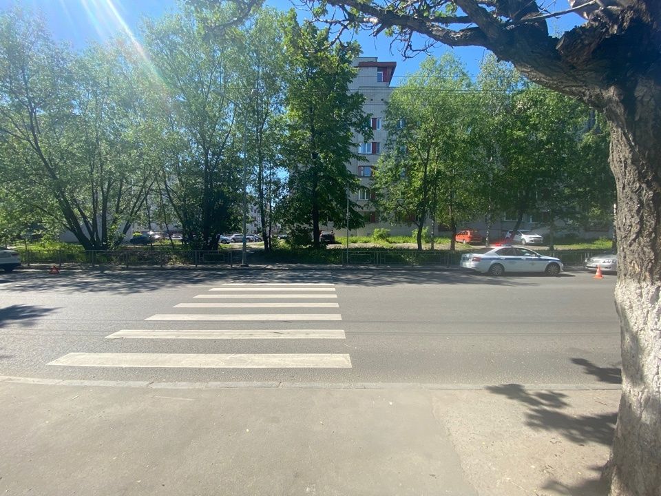 В Петрозаводске несовершеннолетнюю девушку сбили на пешеходном переходе