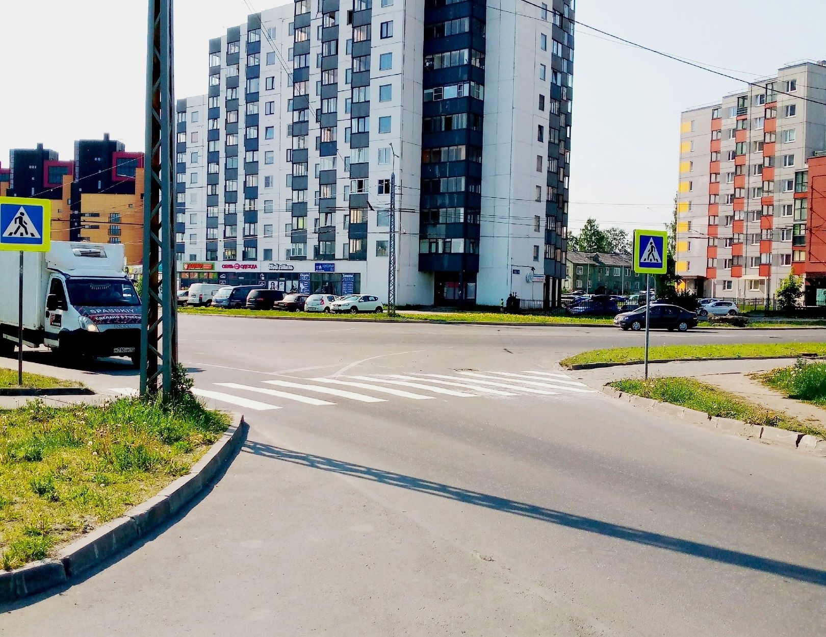 Два пешеходных перехода обустроили в Петрозаводске