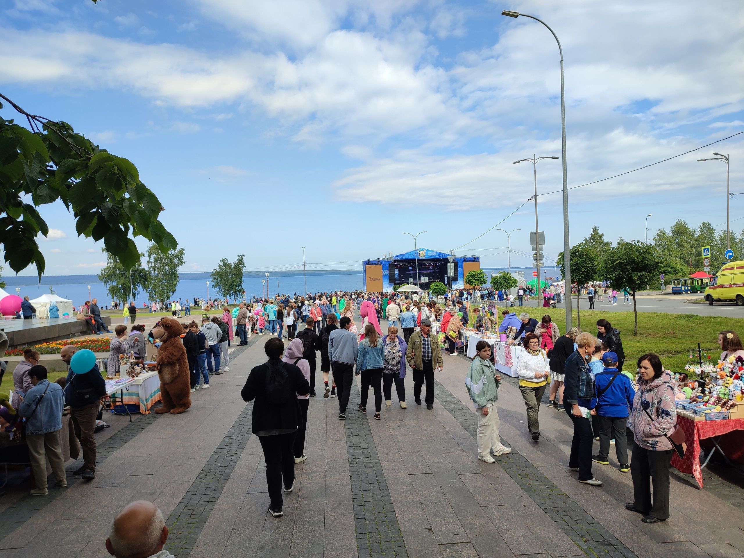 В Петрозаводске начались праздничные мероприятия в связи с Днем города