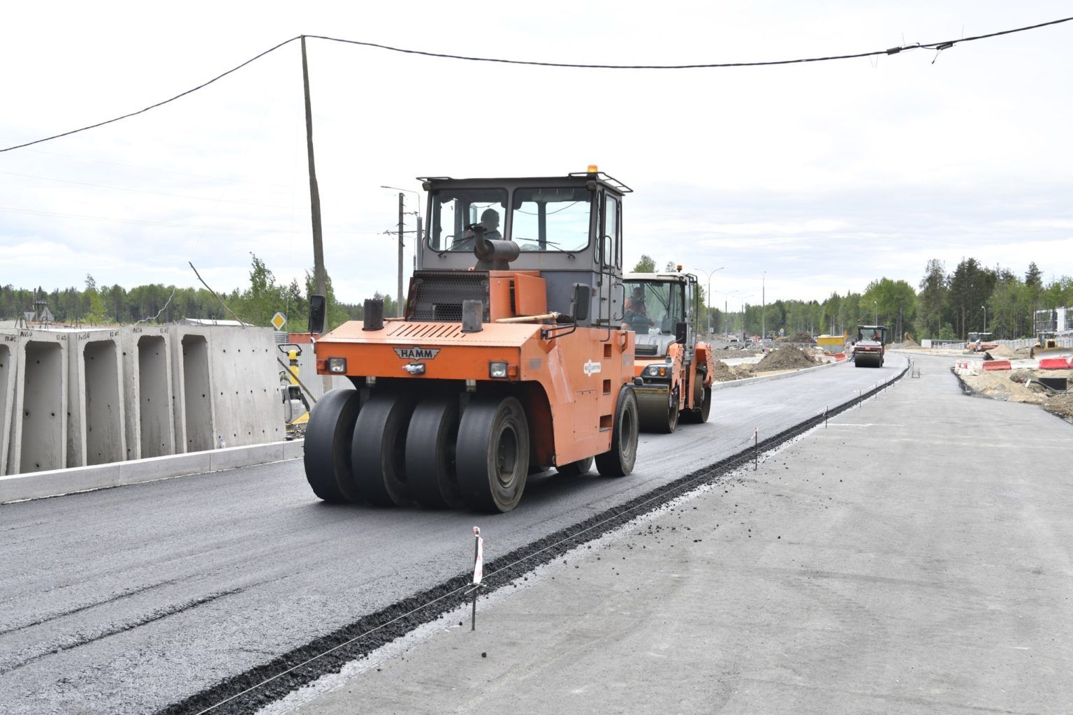 Стало известно, когда завершат реконструкцию Лососинского шоссе