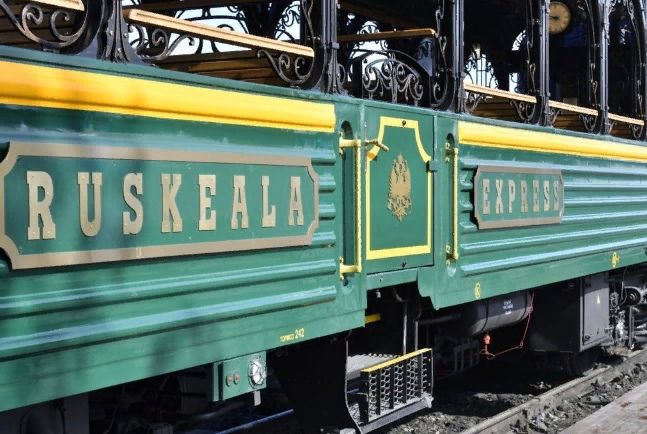 В составе ретропоезда «Рускеальский экспресс» появится новый обзорный вагон