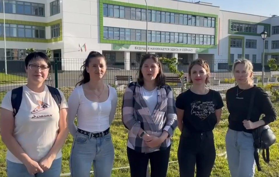 Родители около 100 будущих первоклассников на Древлянке требуют записать их детей в школу №55