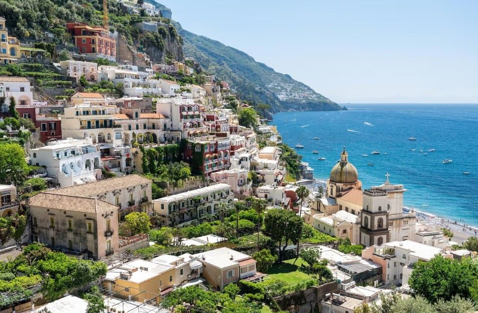 Жители Карелии рассказали, куда мечтают отправиться на отдых