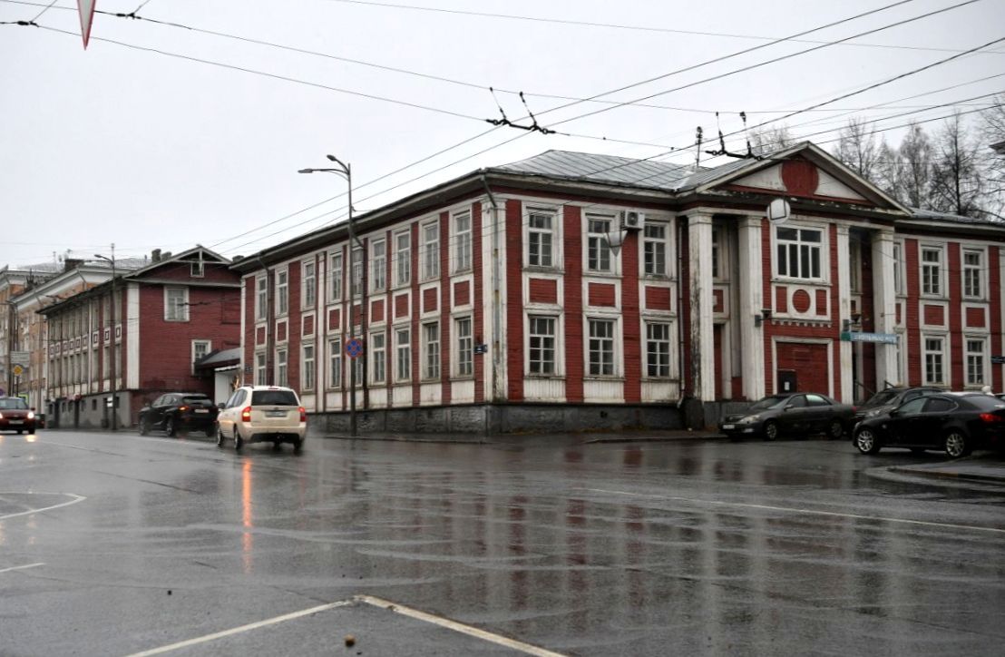 Исторические здания в центре Петрозаводска продают за 50 млн рублей Исторические здания в центре Петрозаводска продают за 50 млн рублей