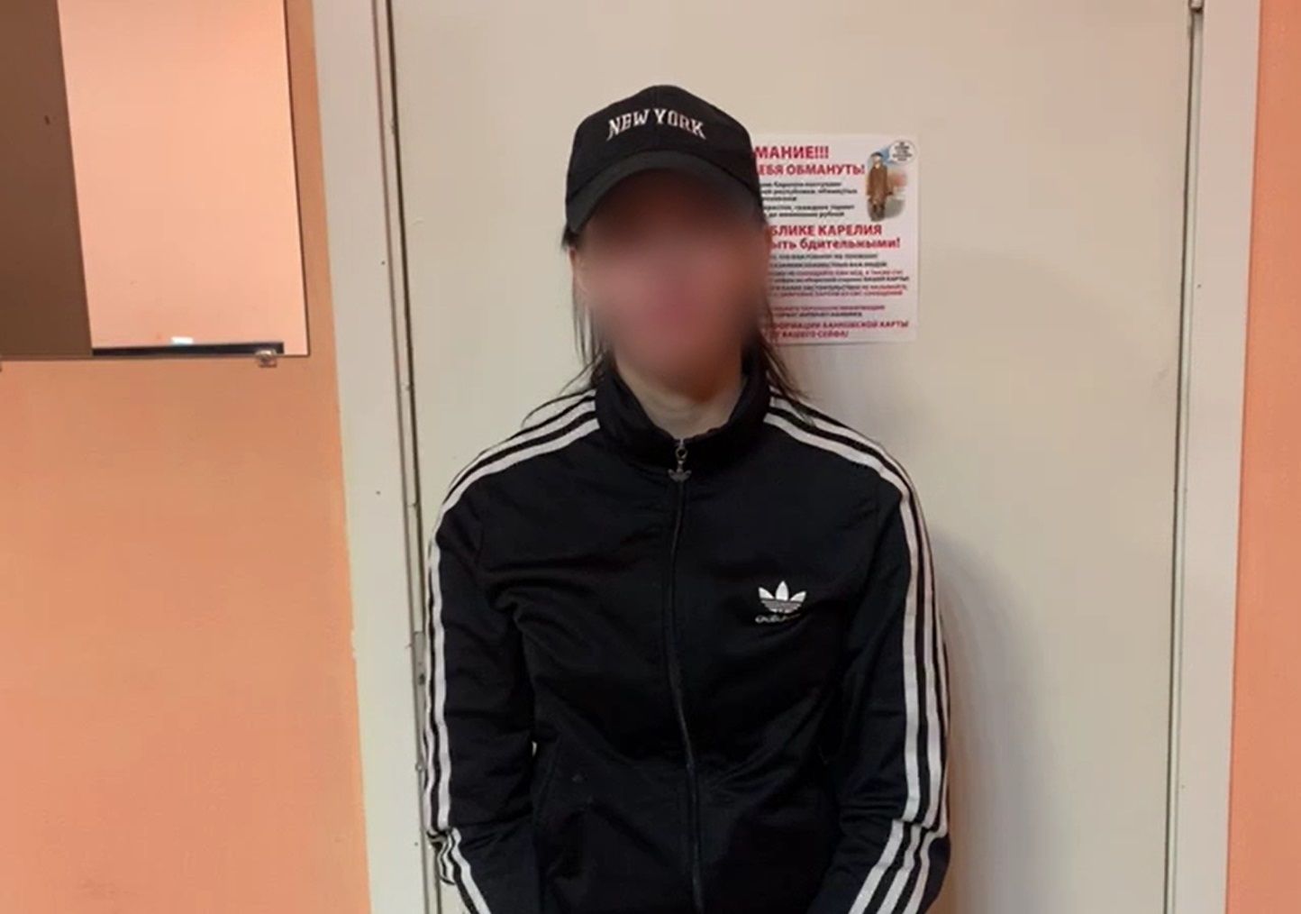 В Петрозаводске задержали нескольких человек, искавших «закладки»