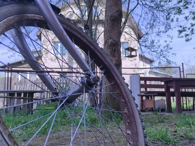 В Петрозаводске мужчина умер после падения с велосипеда