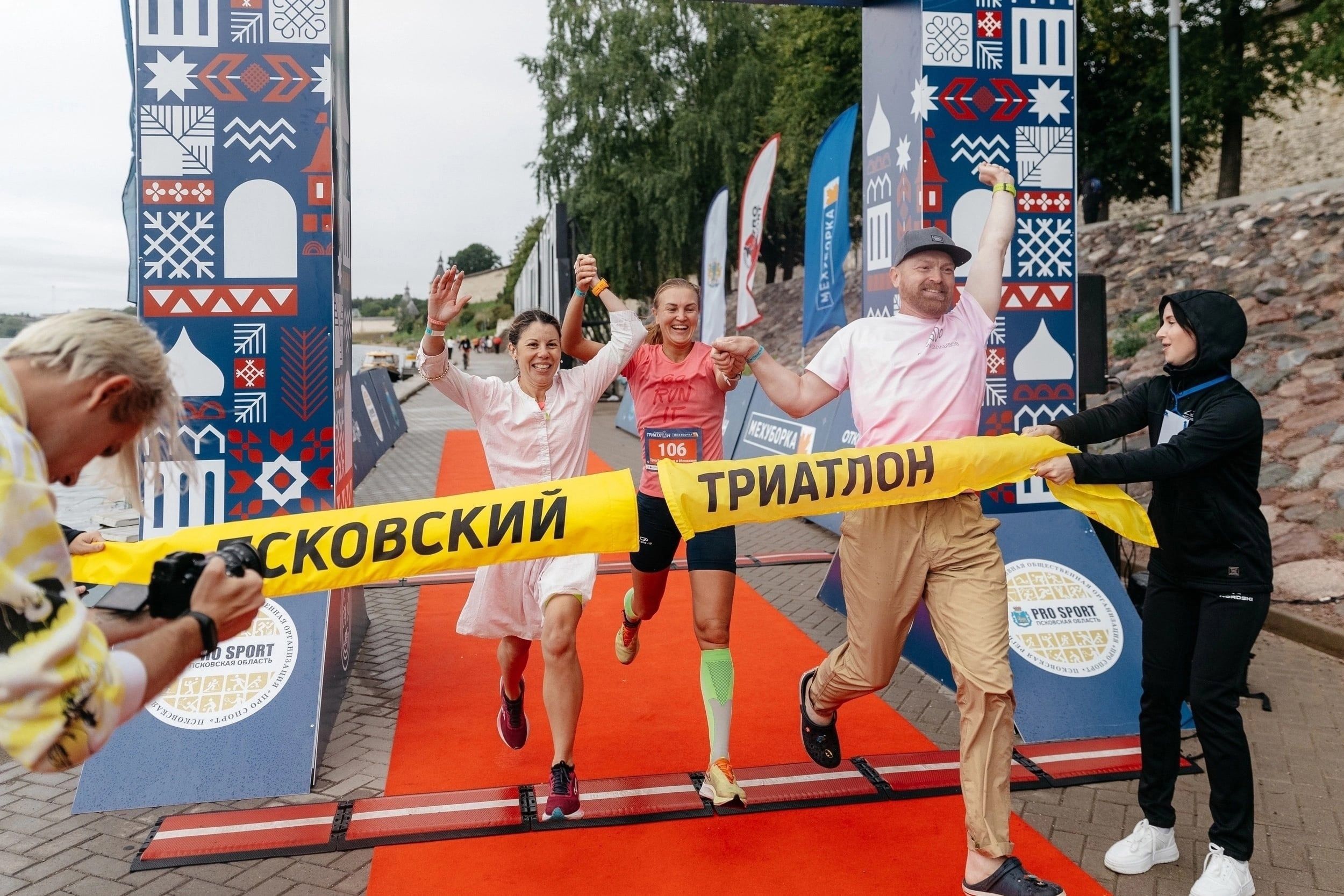 Карельские спортсмены лидировали на Чемпионате Псковской области по триатлону