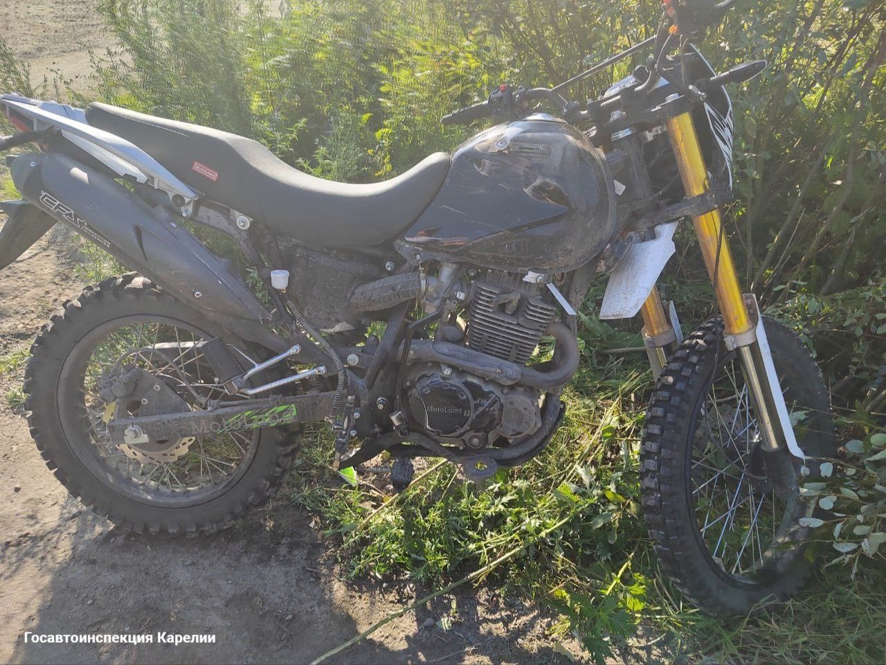 В Карелии несовершеннолетний мотоциклист госпитализирован после ДТП