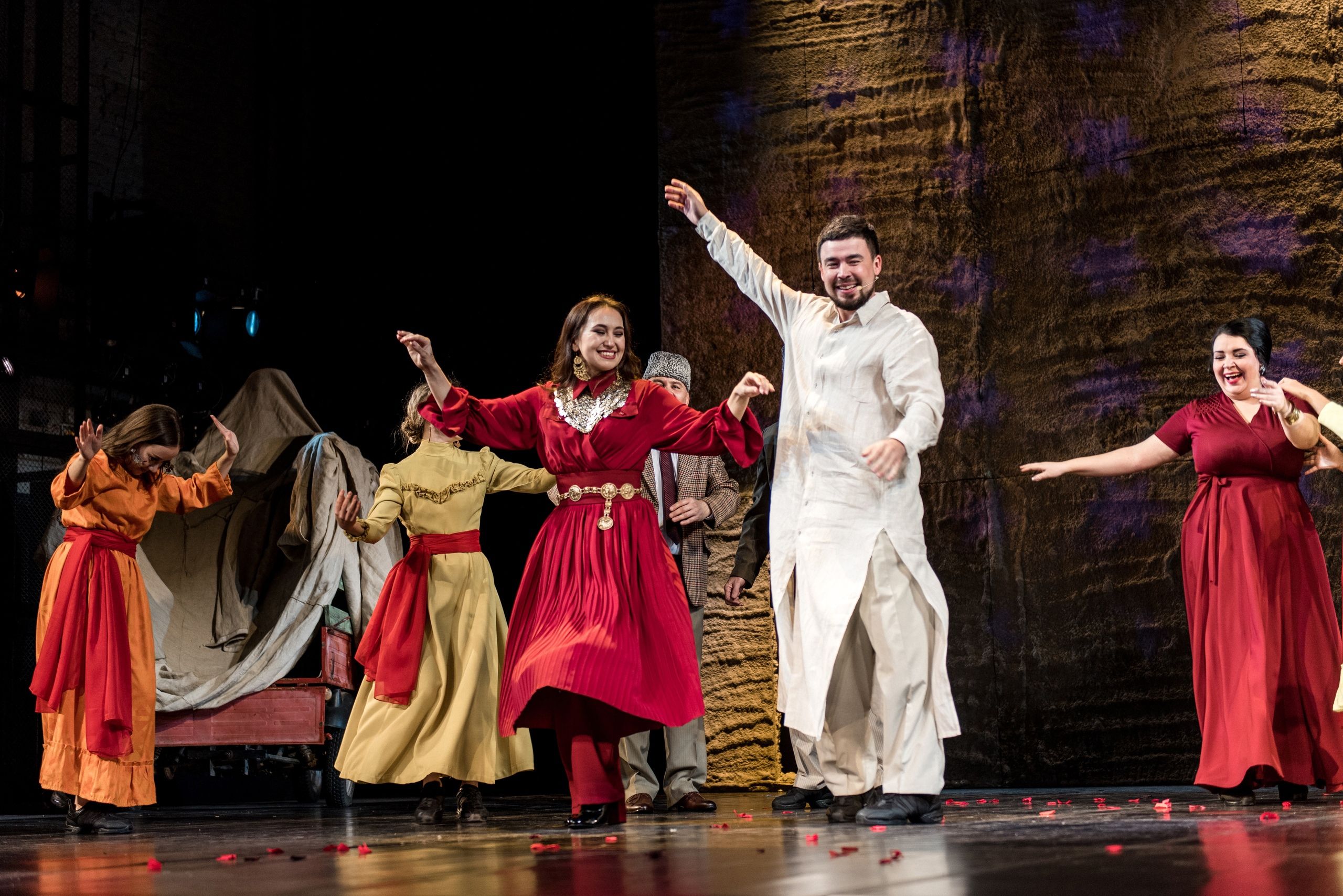 В Петрозаводск на гастроли приедет Альметьевский татарский государственный драмтеатр