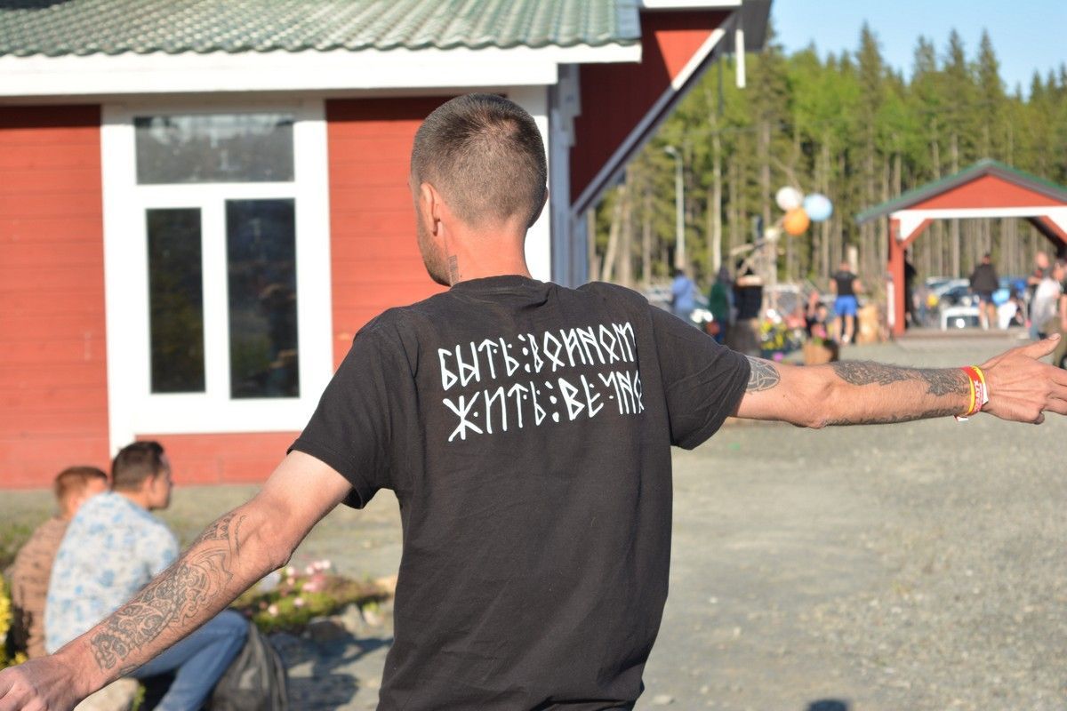 Вынесен приговор жителю Петербурга, который ударил полицейского на фестивале «Воздух Карелии»