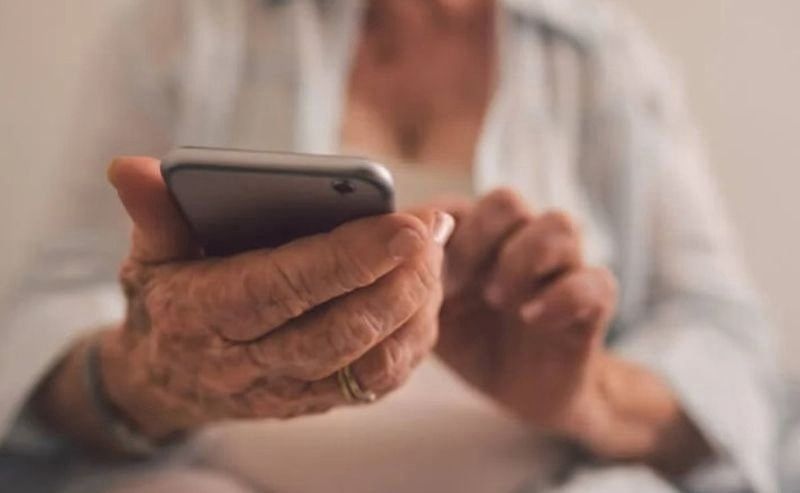 85-летняя жительница Карелии приняла мошенницу за внучку и лишилась всех своих сбережений