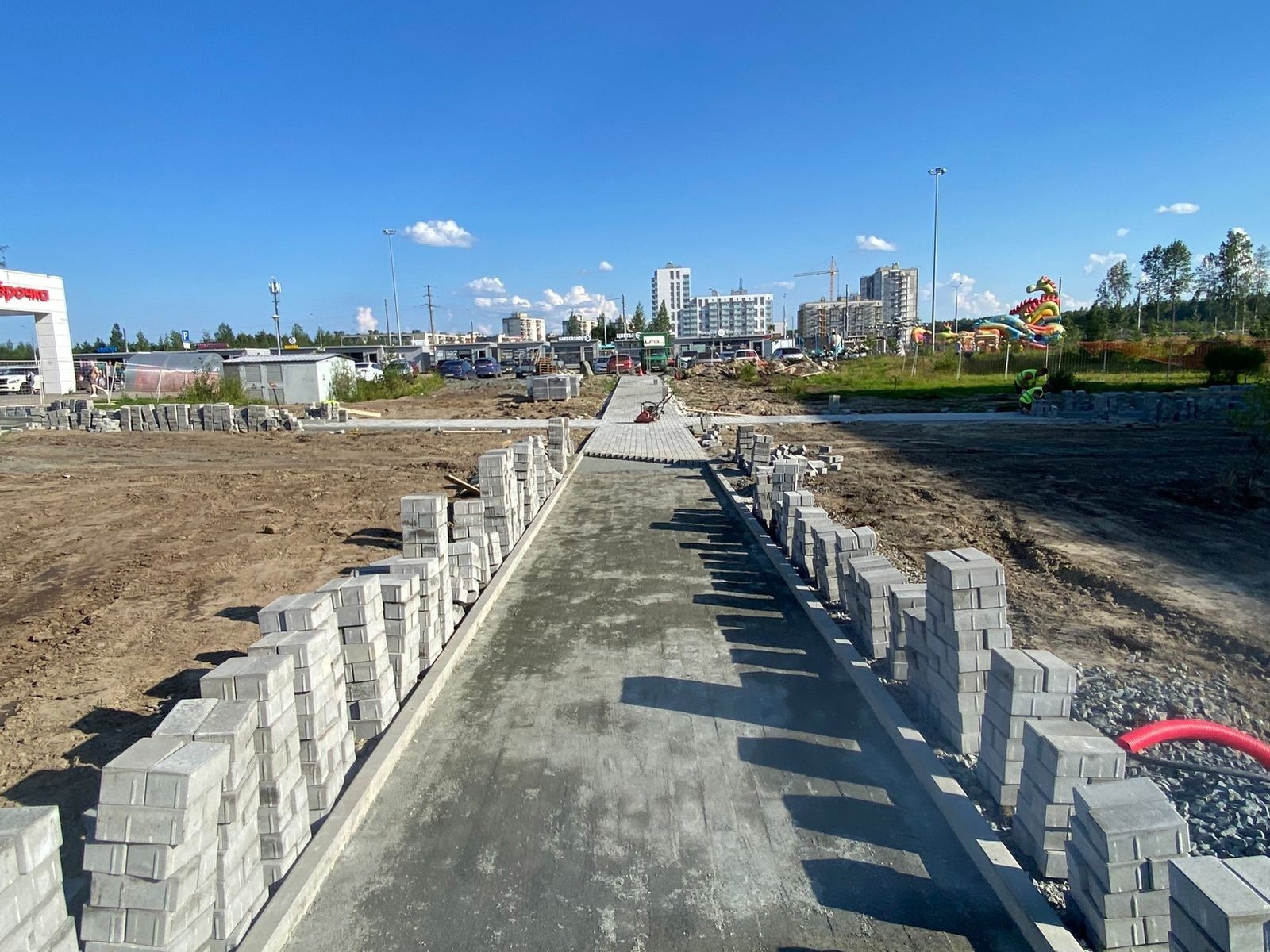 Семейную аллею благоустраивают в Петрозаводске