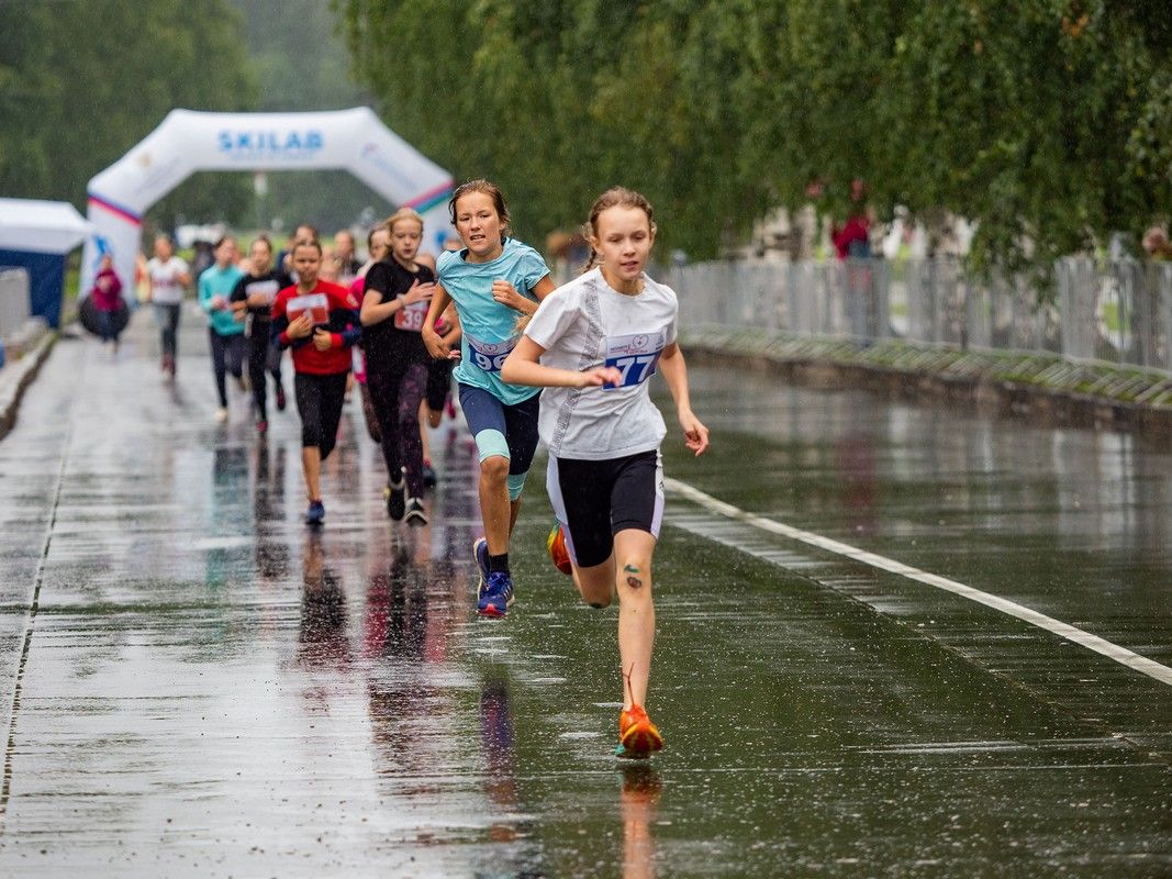 Дождь не смог помешать проведению Дня физкультурника в Петрозаводске