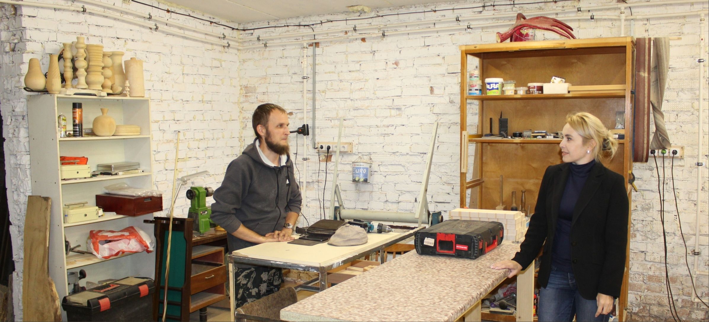 Столяр из Петрозаводска предложил подарить городу несколько скамеек