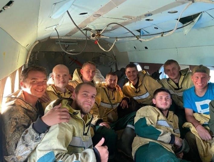 Карельские спасатели потушили 400 га леса в Красноярском крае