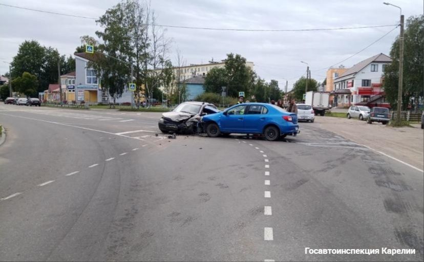 Трое человек пострадали в ДТП в Олонце