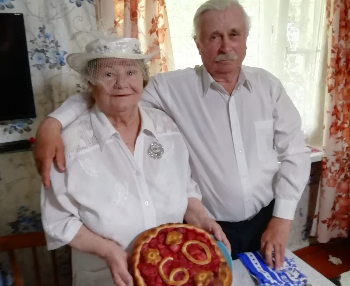 Пара из Олонецкого района отметила бриллиантовую свадьбу