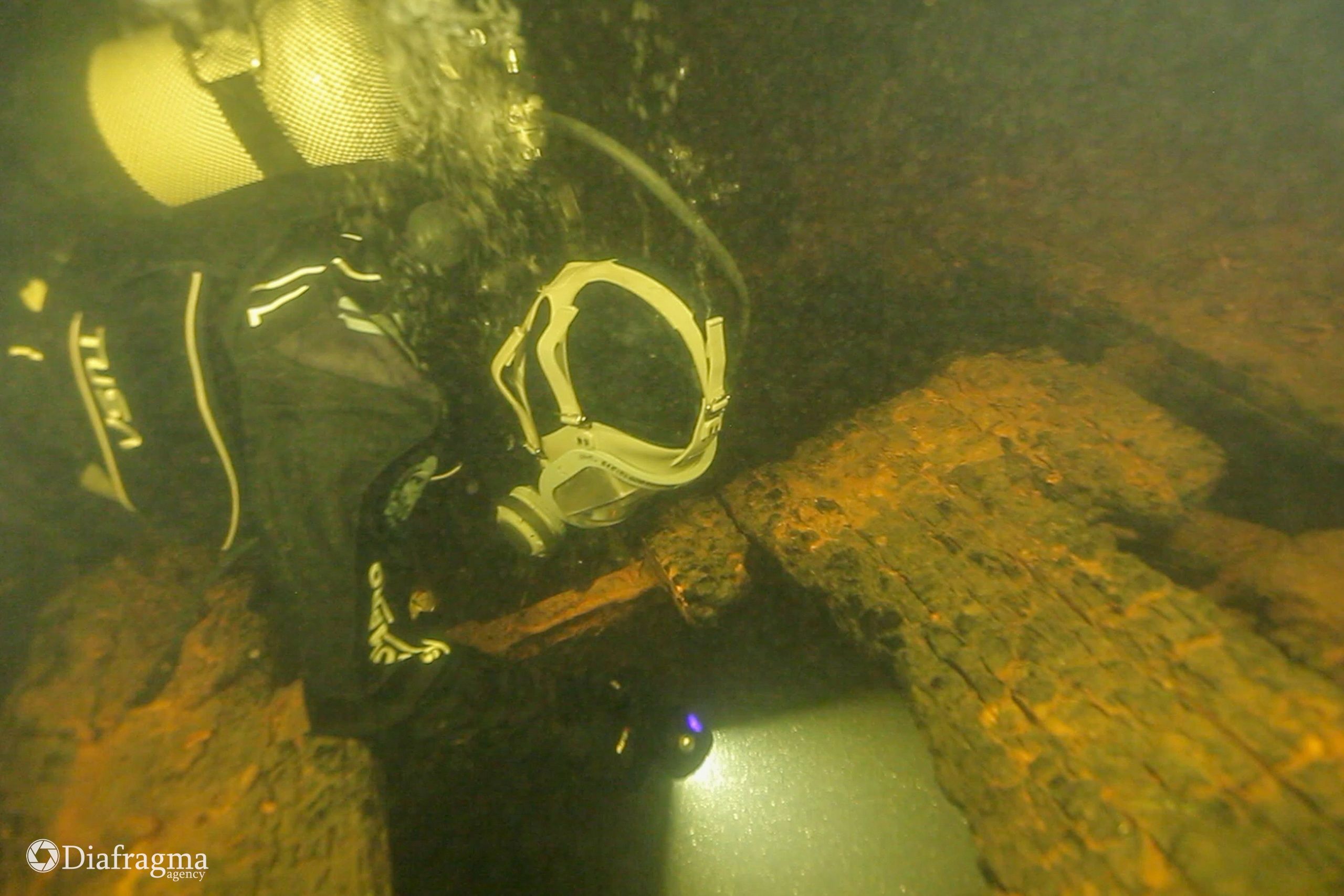 Дайверы нашли на затонувшем пароходе «Валаамский монастырь» фарфоровые унитазы