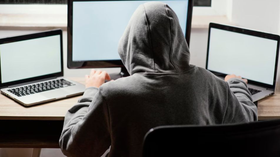 «Сергей» с сайта знакомств оставил петрозаводчанку без денег